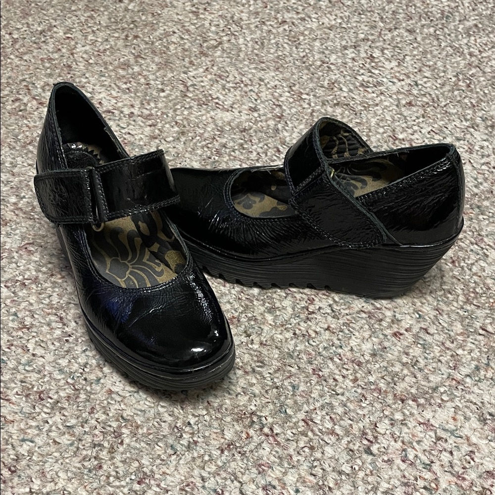 Fly London Black patent leather Wedge heel with strap Shoes